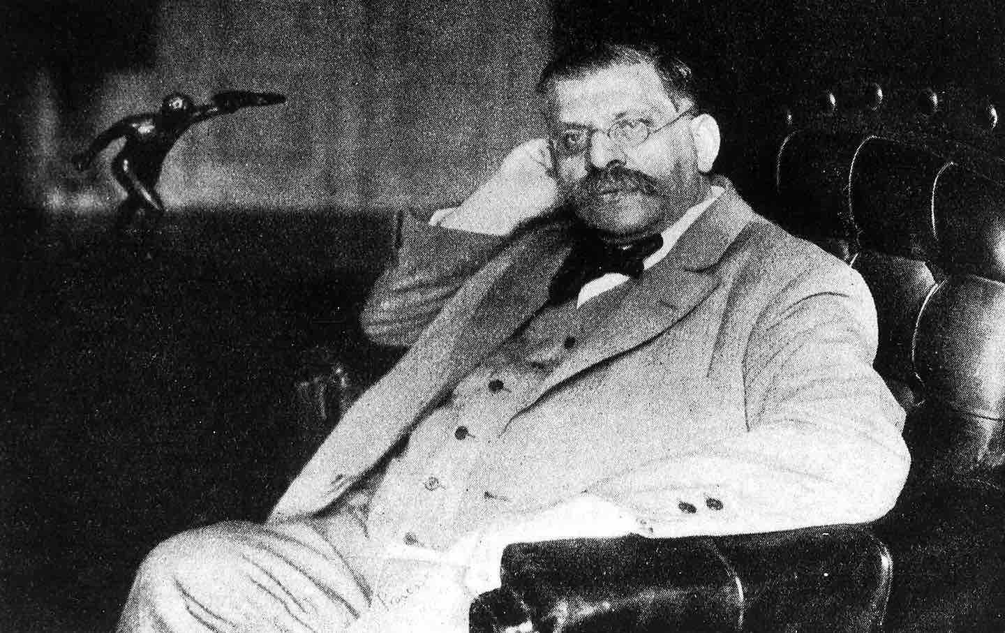 Magnus Hirschfeld, 1899.